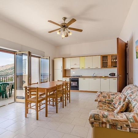 Casa Vacanze Andreana Apartment Letojanni Ngoại thất bức ảnh