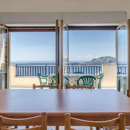 Casa Vacanze Andreana Apartment Letojanni Ngoại thất bức ảnh