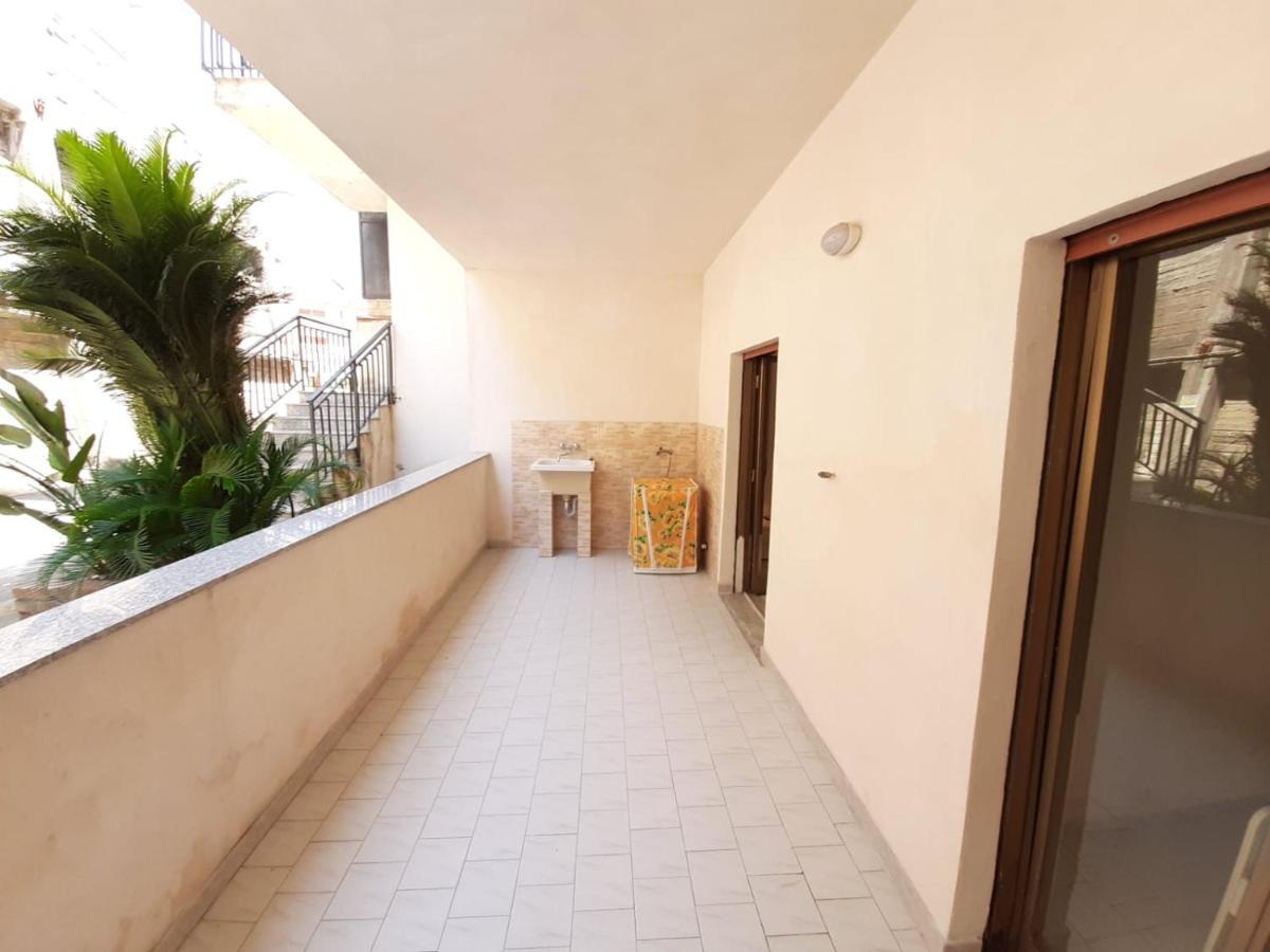 Casa Vacanze Andreana Apartment Letojanni Ngoại thất bức ảnh