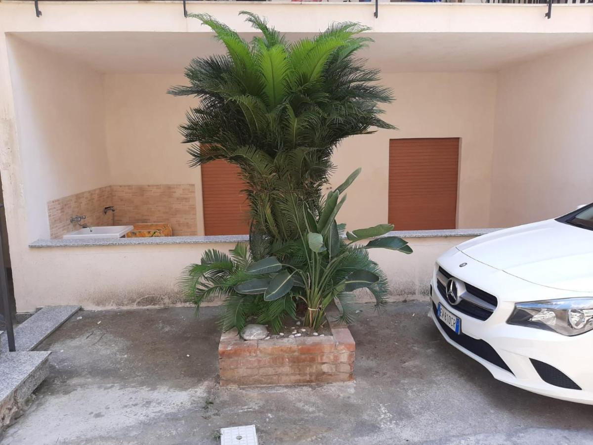 Casa Vacanze Andreana Apartment Letojanni Ngoại thất bức ảnh