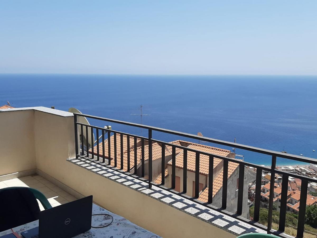 Casa Vacanze Andreana Apartment Letojanni Ngoại thất bức ảnh