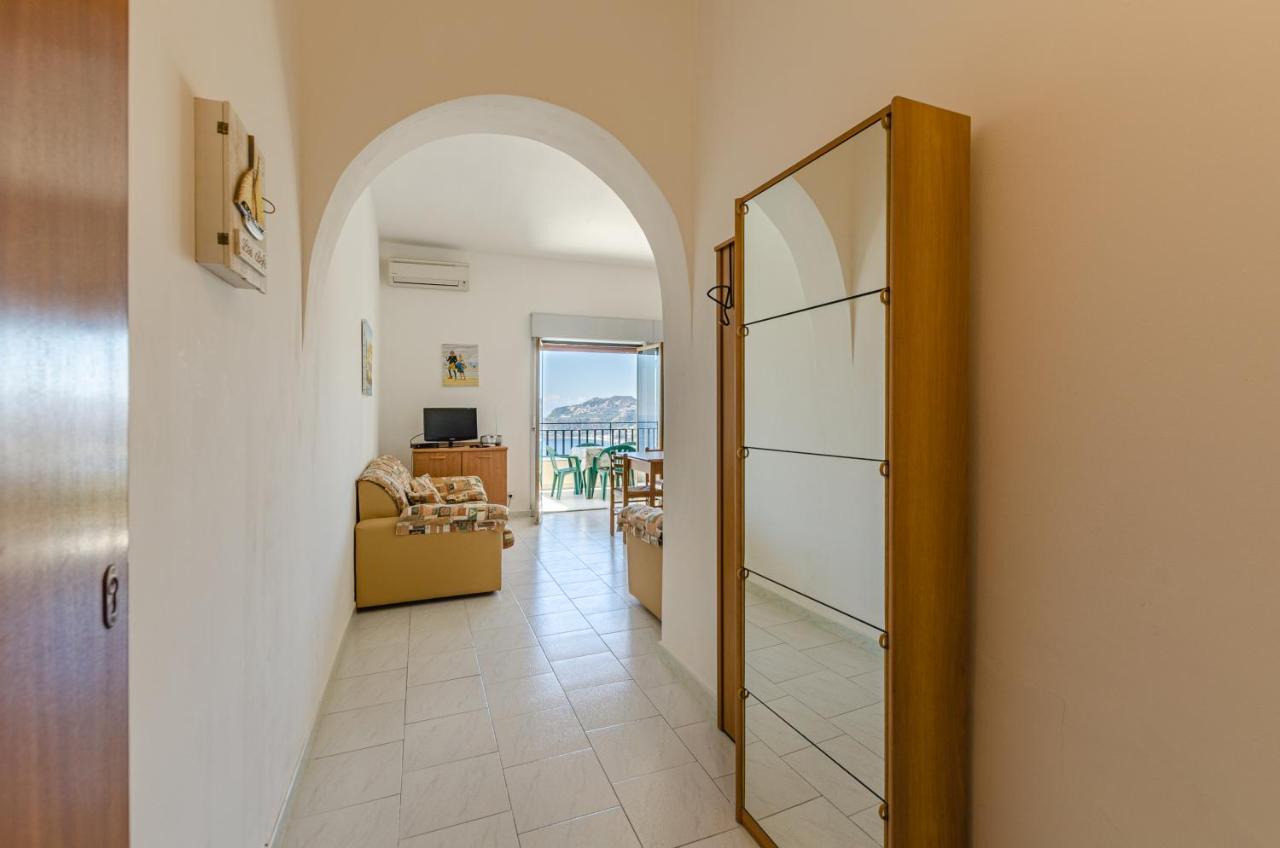 Casa Vacanze Andreana Apartment Letojanni Ngoại thất bức ảnh
