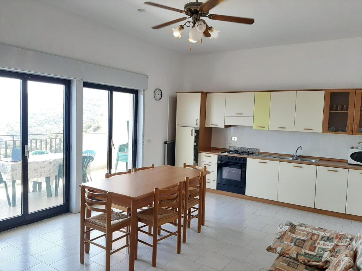 Casa Vacanze Andreana Apartment Letojanni Ngoại thất bức ảnh