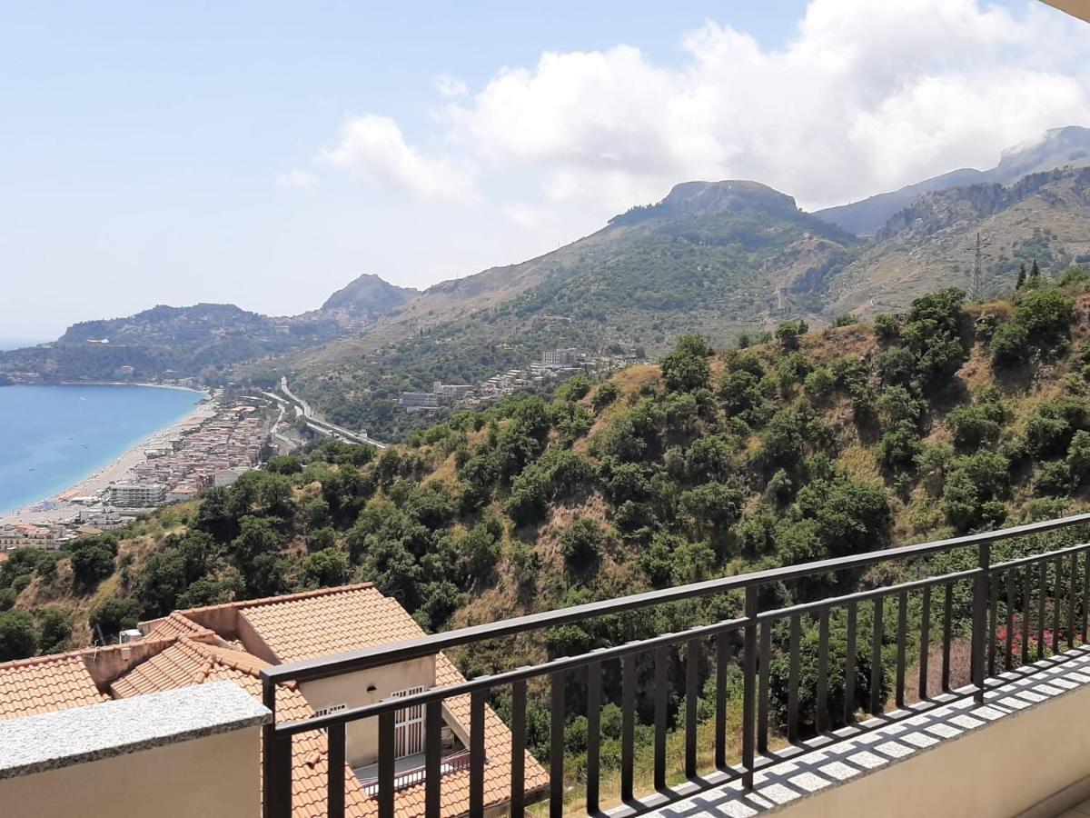 Casa Vacanze Andreana Apartment Letojanni Ngoại thất bức ảnh