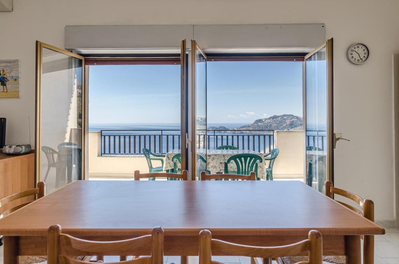 Casa Vacanze Andreana Apartment Letojanni Ngoại thất bức ảnh
