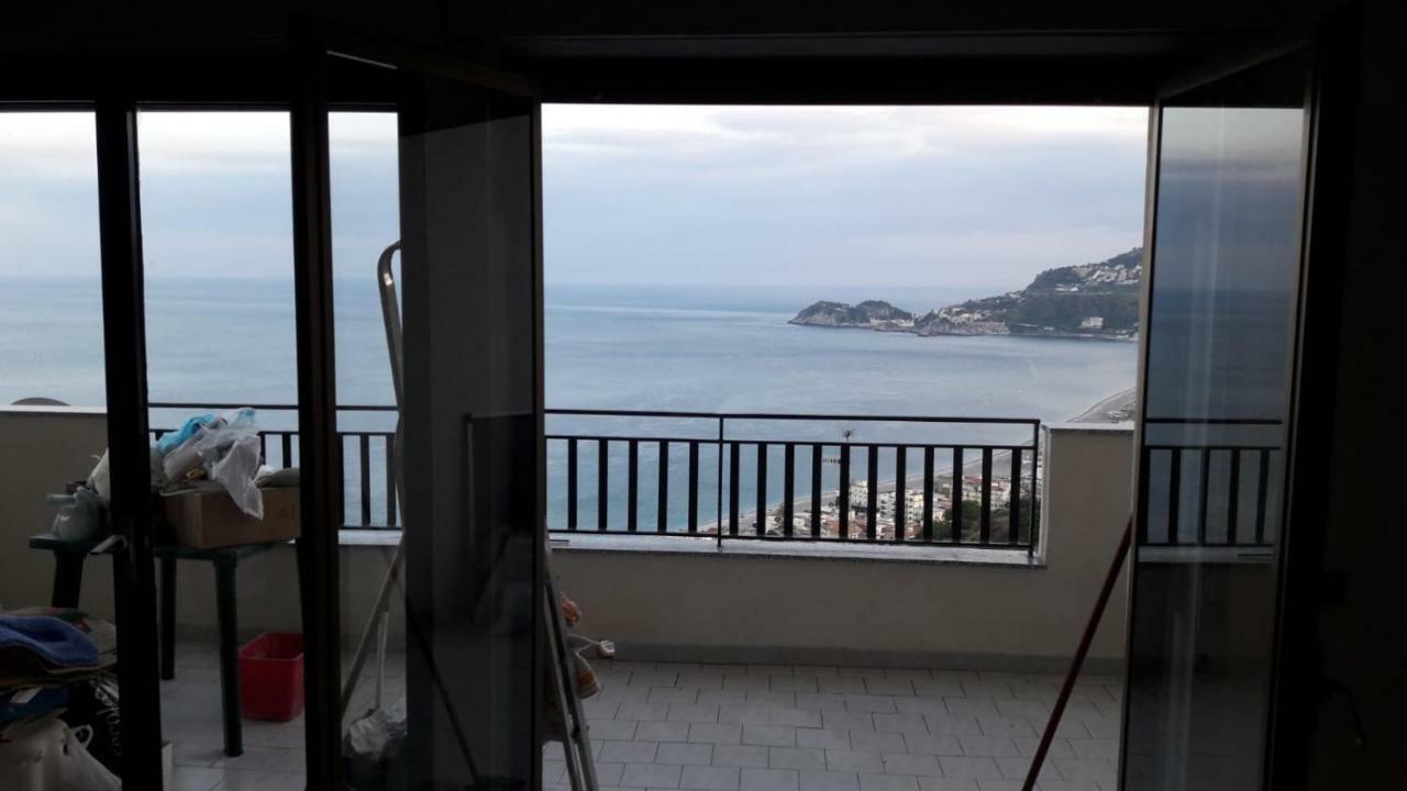 Casa Vacanze Andreana Apartment Letojanni Ngoại thất bức ảnh